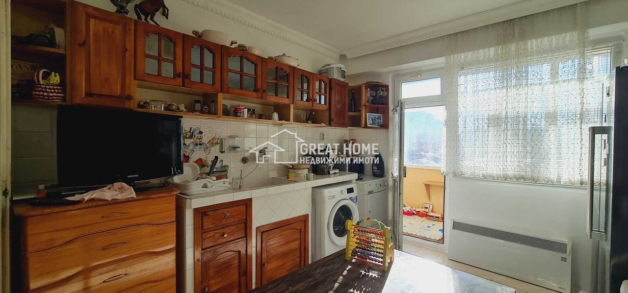 Продава се Тристаен апартамент в Търговище, Запад 2 - 82 кв.м за 902 €/кв.м - Снимка #3