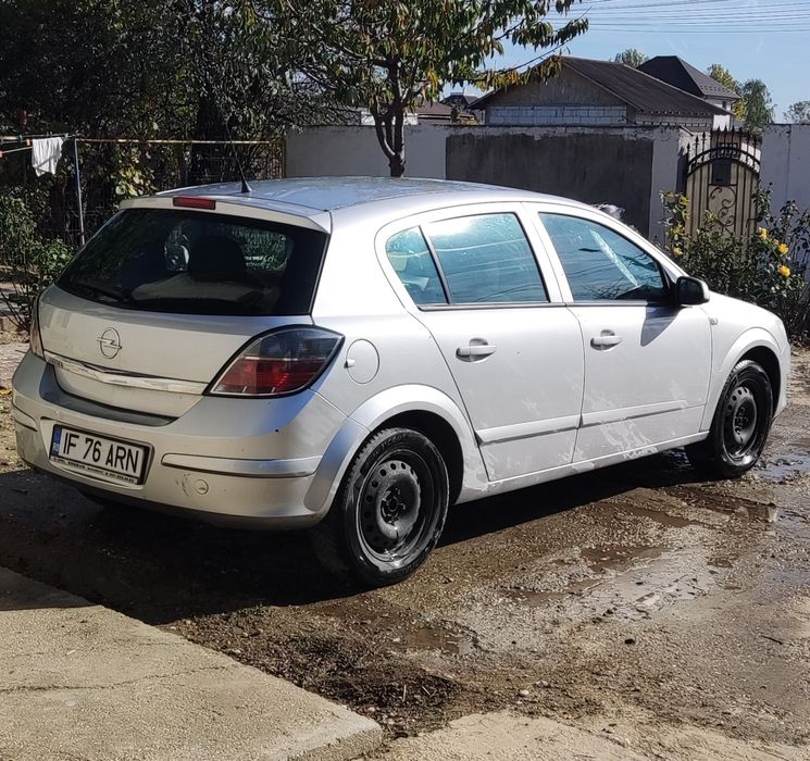 Vând Opel Astra H