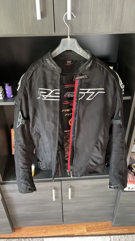 Geaca moto Rst marimea 54
