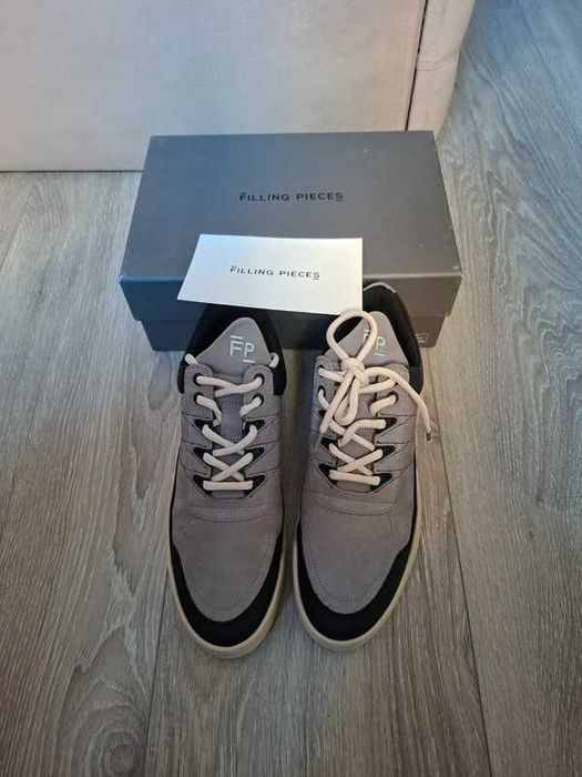 Filling Pieces Low Top Tweek