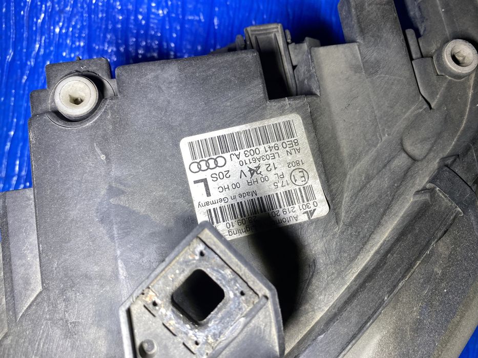 Far Audi A4 B7 2004 - 2007 faruri stanga dreapta