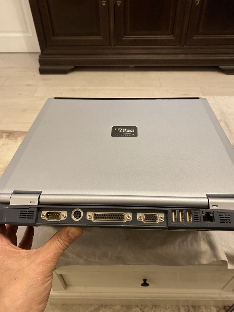 Laptop Fujitsu Siemens Lifebook E8020