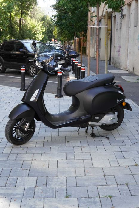 Vând scuter Vespa Sprint 125 cc ABS