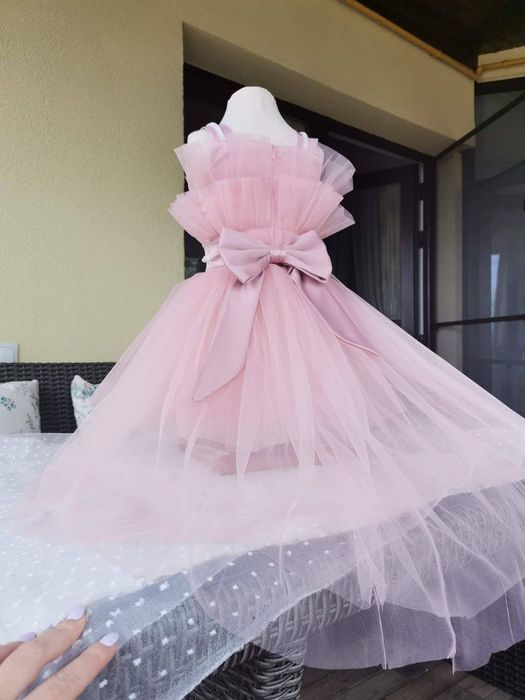 Rochiță roz pudră