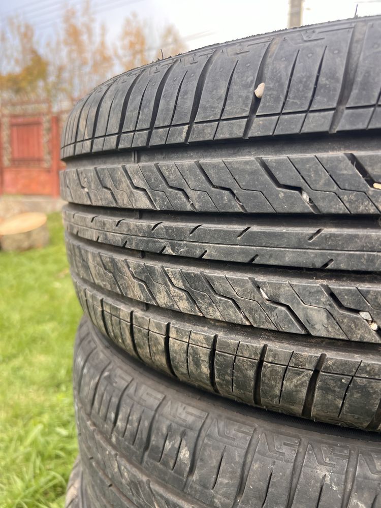 Anvelope vara 215/55/R18