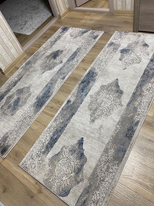 Дорожка/ковер.