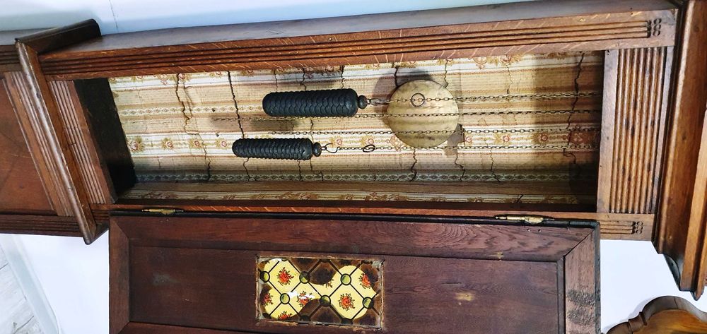 Ceas de podea cu pendul si 2 greutati anii 1800