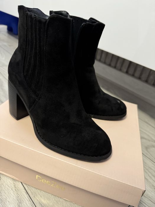 Черни велурени боти 36 размер