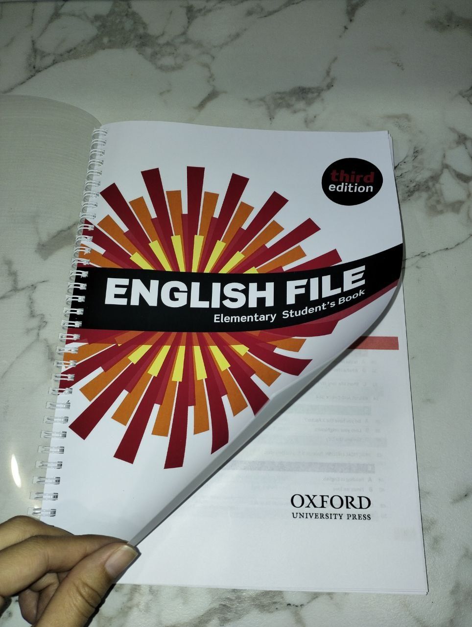 English file. Family and friends. Headway. Solutions. Английский книг