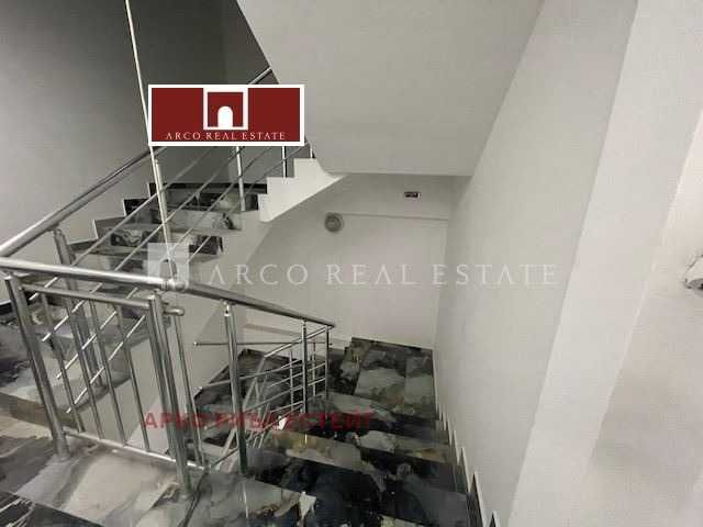 Продава се Тристаен апартамент в София, Хаджи Димитър - 92 кв.м за 2044 €/кв.м - Снимка #1