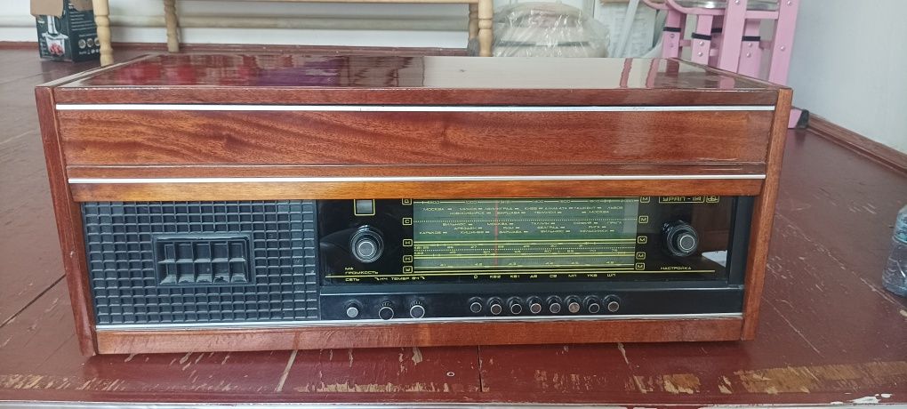 Радиоприемник УРАЛ-114 пластинкали