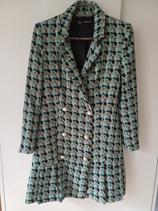 Красиви евтини рокли xs/s zara 15 лв