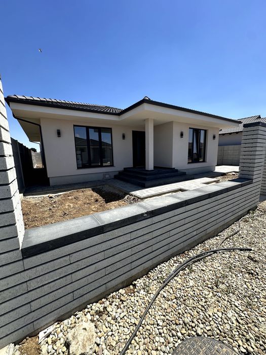 Bocalin Home vinde casa nou Santandrei (Gard Inclus)