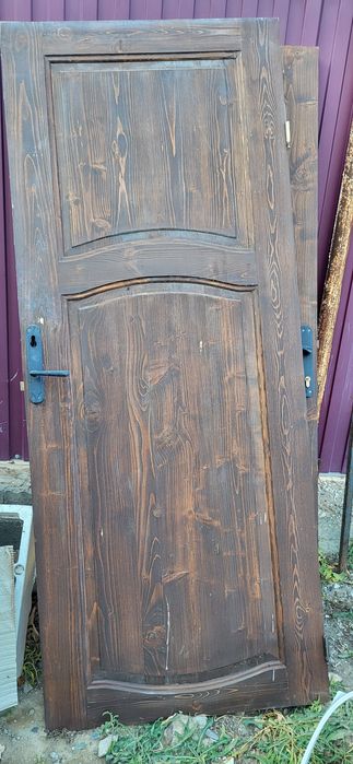 Дверт деревянный