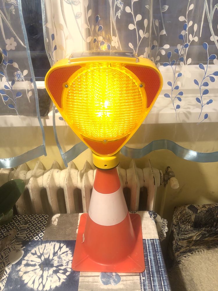 Lampa semnalizare Trafic cu Panou Solar