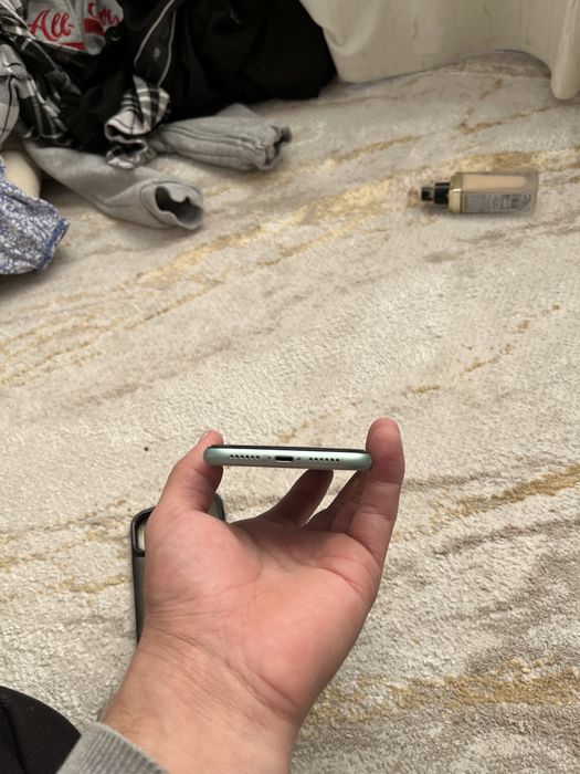 Iphone 11 экран толька поменял все работает