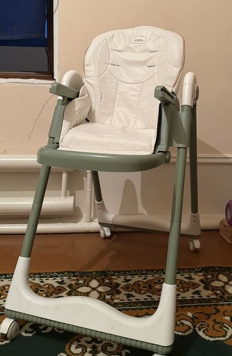 СРОЧНОО!! Продаётся «детский стульчик» в хорошем состоянии.