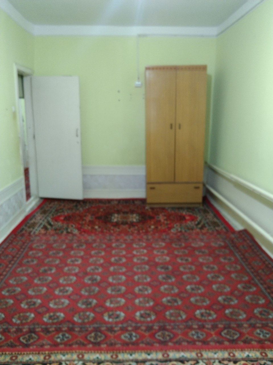 3 xonali kv ijaraga beriladi