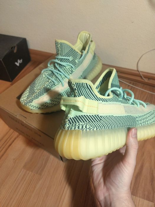 Yeezy 350 v2 marimea 44