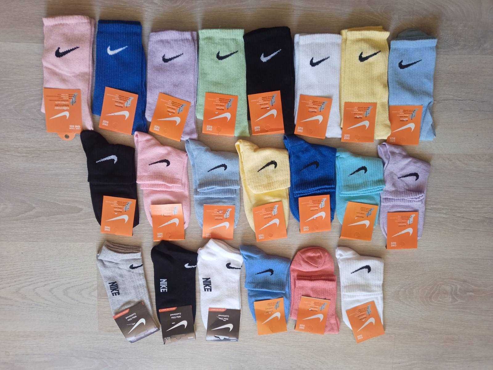 ПАМУЧНИ ЧОРАПИ NIKE различни цветове , универсален РАЗМЕР