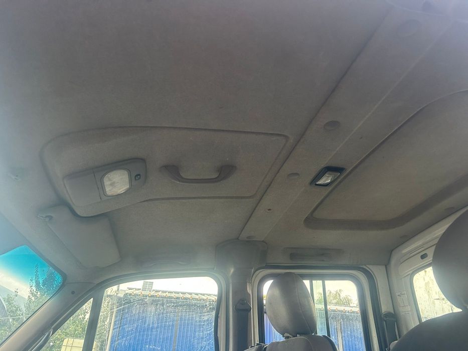 Dezmembrez Renault mascott 2002 cabina dubla punte ușa interior