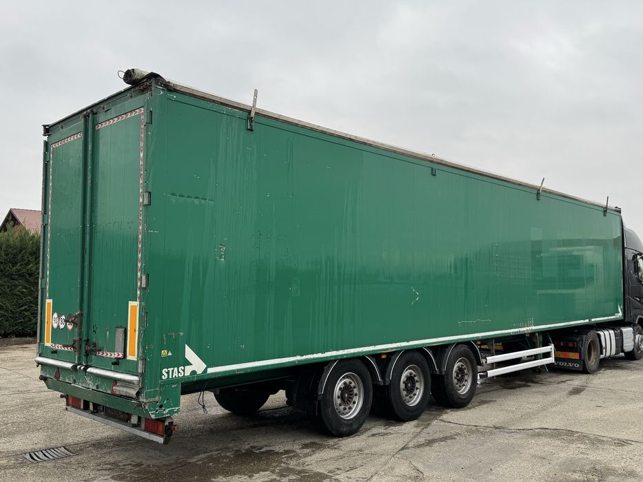 Semiremorca walking floor