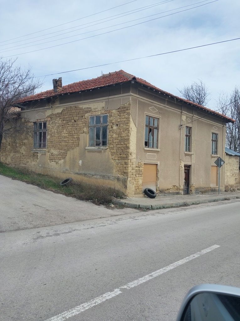 Къща в с.Певец гр.Търговище