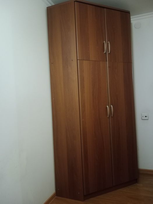 Шкаф угловой, коричневый