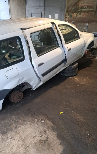 Galerie admisie Dacia Logan prima generatie (facelift)