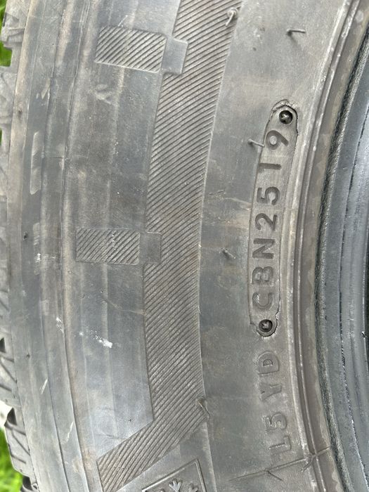 Vand anvelope de iarna 195/75R16C Brigestone Blizzak