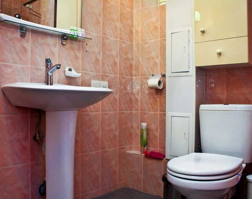 Дава се под наем Двустаен апартамент в Пловдив, Тракия - 66 кв.м за 204 € - Снимка #2