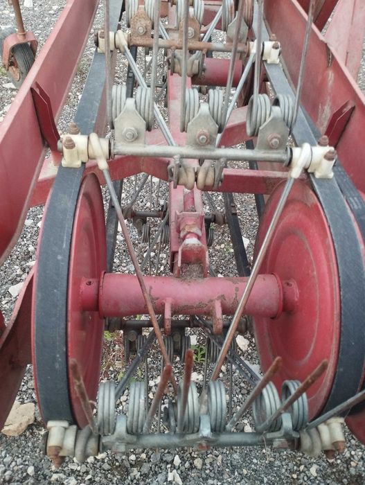 Сеносъбирач СИП-220м.