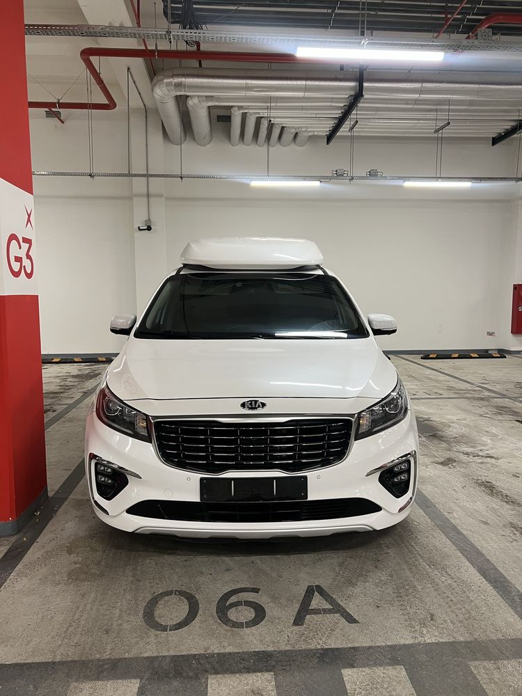 Срочный продается Kia Carnival Hi-limousine (v-Kool) VIP version