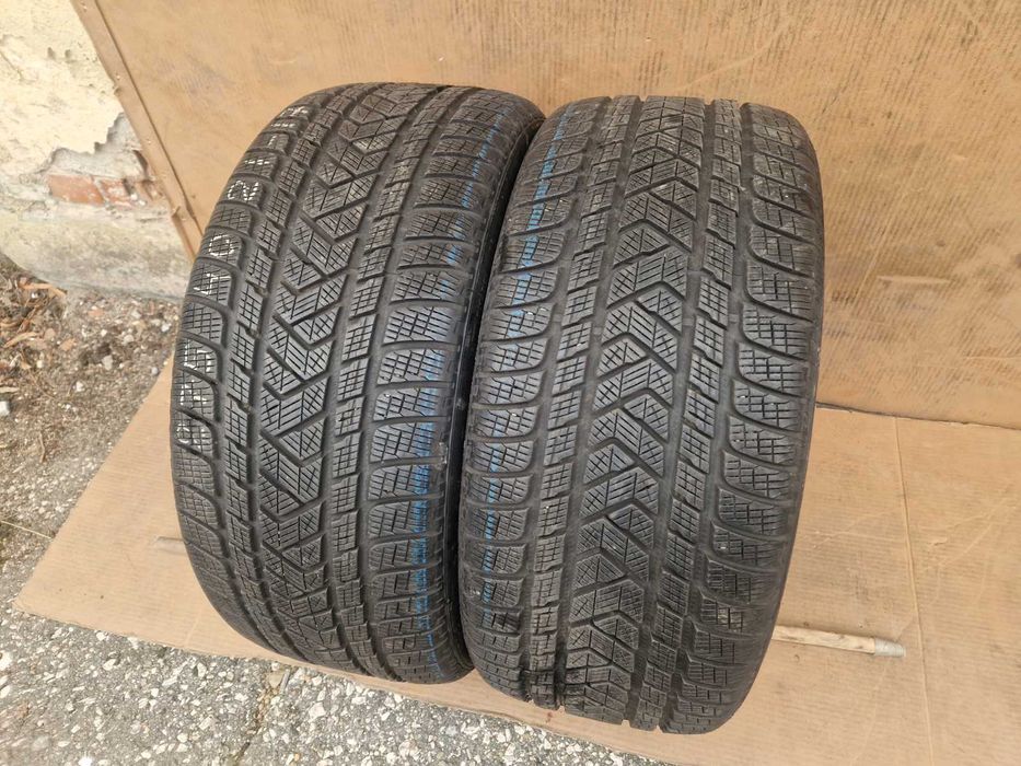 2 Pirelli R21 275/40
Зимни гуми 
DOT2617