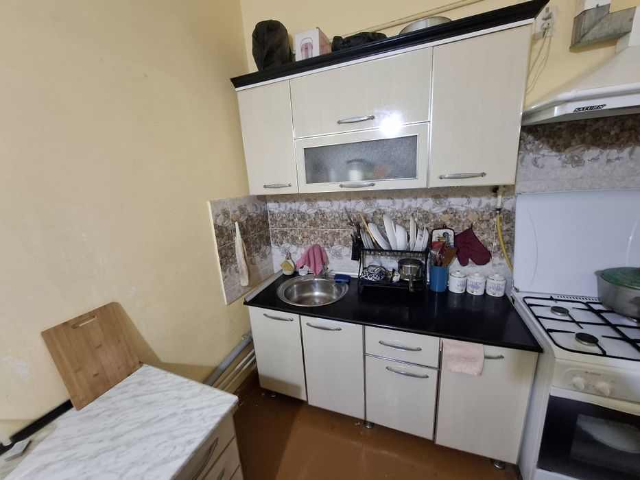 Kuxinniy mebel yangi