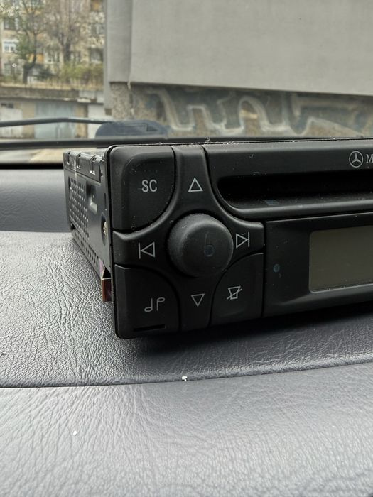 Оригинално радио Mercedes-Benz Audio 10 CD