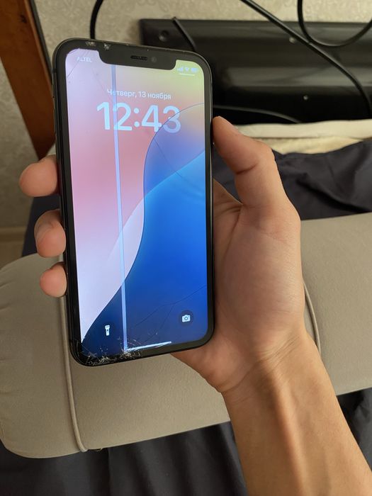 продам айфон 11
