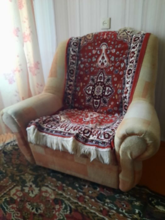 Кресло в хорошем состоянии