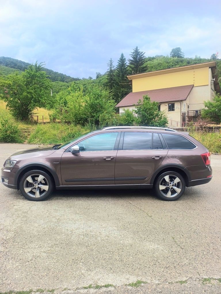 Skoda Octavia Scout 4x4. DSG.2.0 Tdi