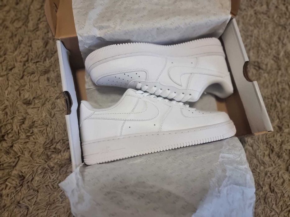 Nike Air Force 1 '07 [ 43 ]