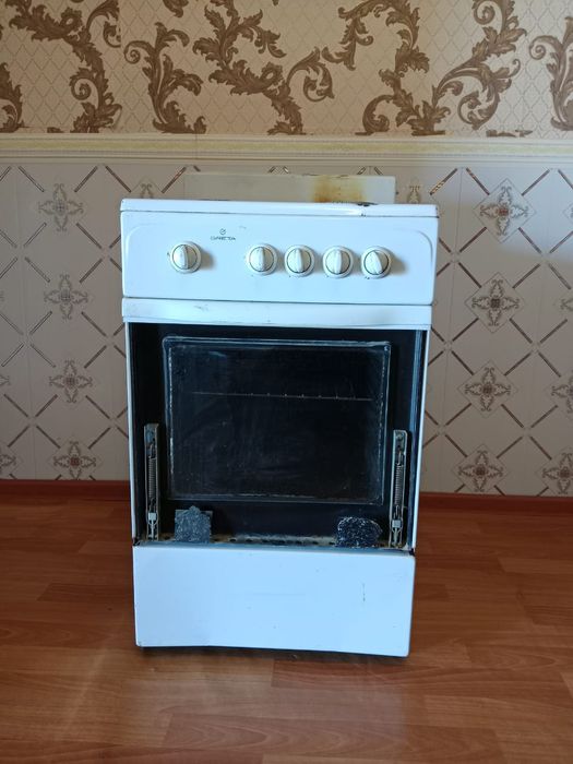Газовая плита в рабочем состоянии
