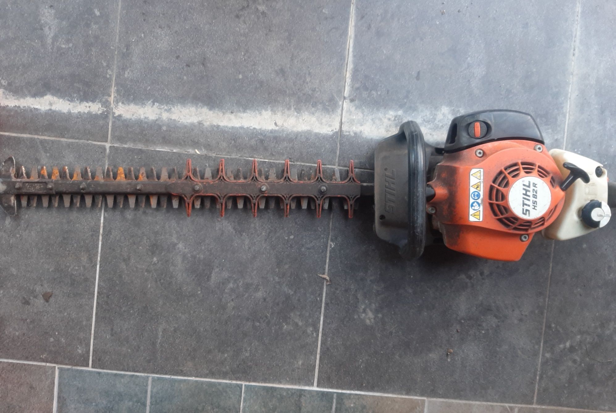 Vand moto foarfeca Stihl hs 82R