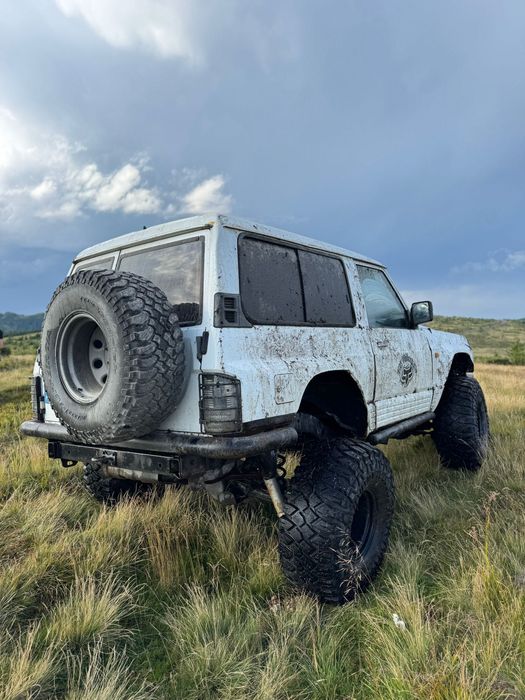 Nissan Patrol y60 scurt Slx