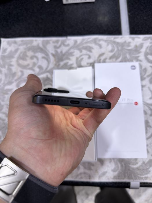 xiaomi 13 T pro pamit 12.256g holati yahwi oqip tel qlila karopka bor