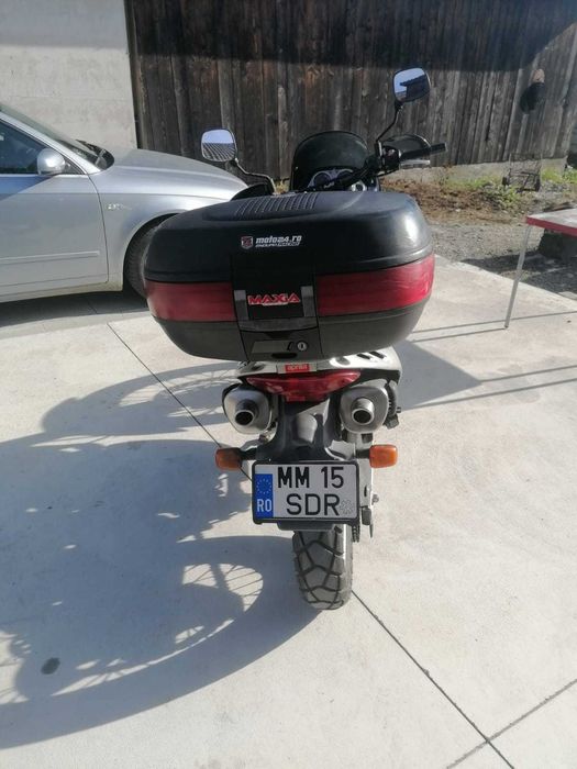 Vand sau schimb Aprilia pegaso 650 cu costum moto complet