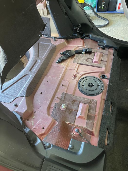 Curatare scaune auto/ Solutie scaune/ Retapitare plafoane/ Tapiterie