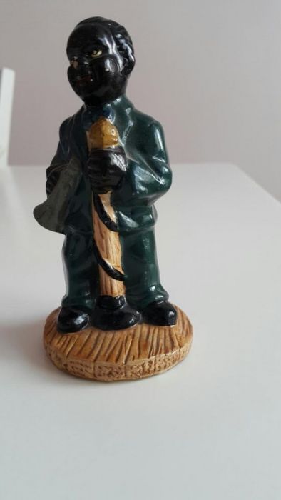 Порцеланова фигурка