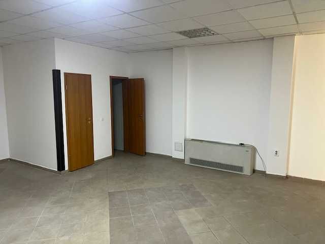 Spatiu comercial de vanzare