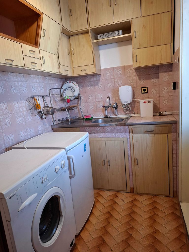 Дава се под наем Тристаен апартамент в Севлиево - 74 кв.м за 204 € - Снимка #7