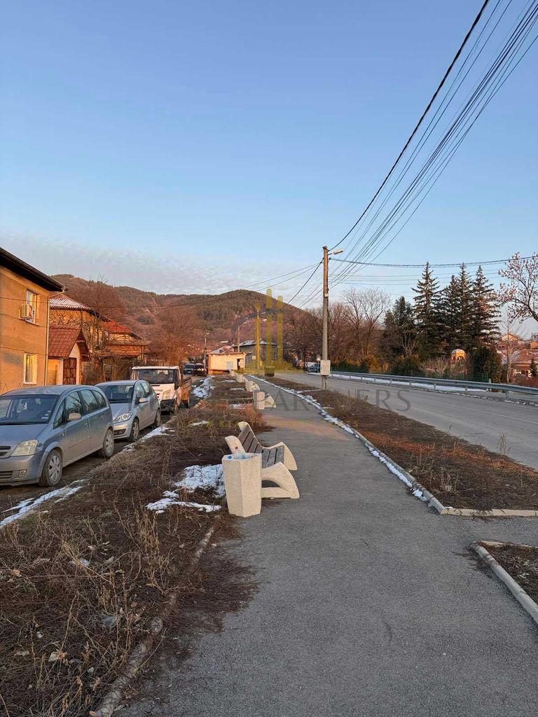Продава се Парцел в с. Дивотино, Област Перник - 600 кв.м за 72 €/кв.м - Снимка #8